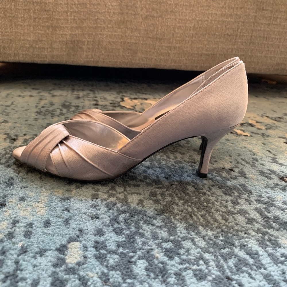 Nina Culver in Royal Silver